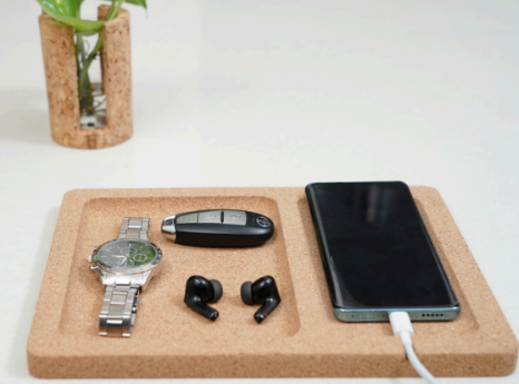 CORK DESK ORGANIZER